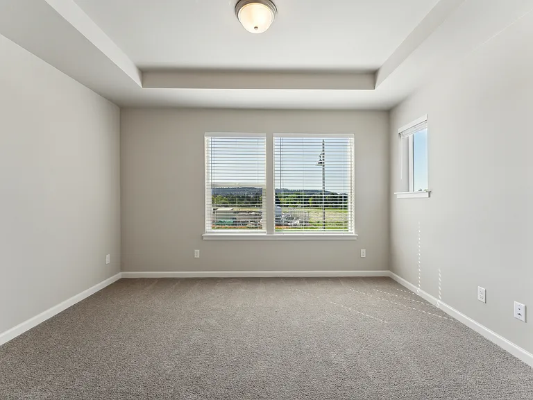 8457 SE Kinnaman St — Photo 13