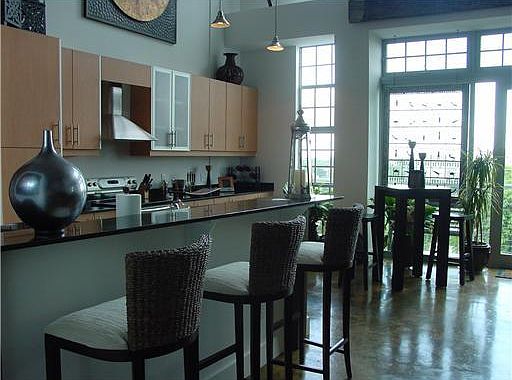 4th image of 185 NE 4th Avenue #312 PH