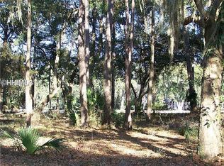22 Hawthorne Rd, Bluffton, SC 29910