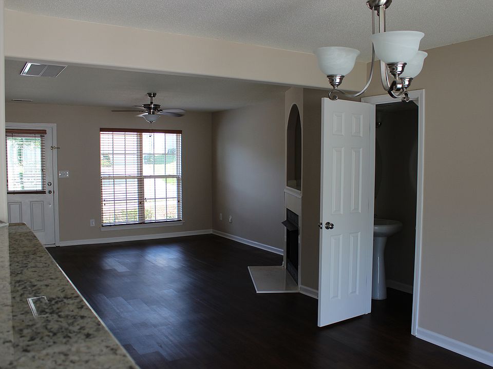 2nd image of 7907 Bronze Pike Dr