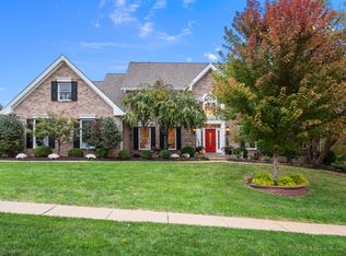 17622 Lisa Valley Ct, Chesterfield, MO 63005