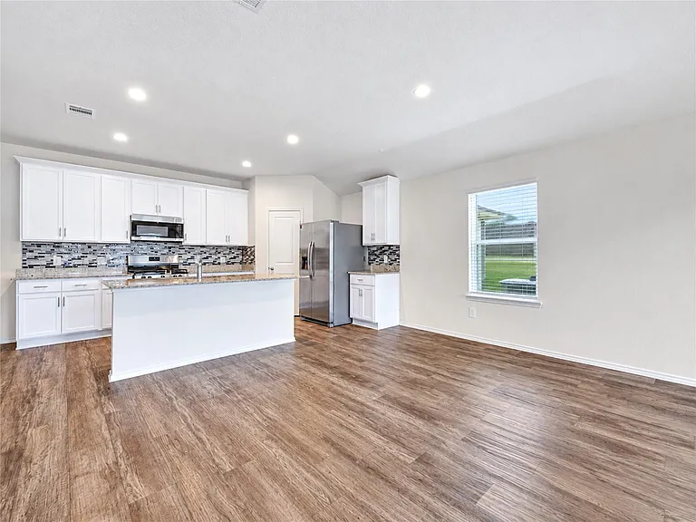 4306 Zeke Estates Ln — Photo 17