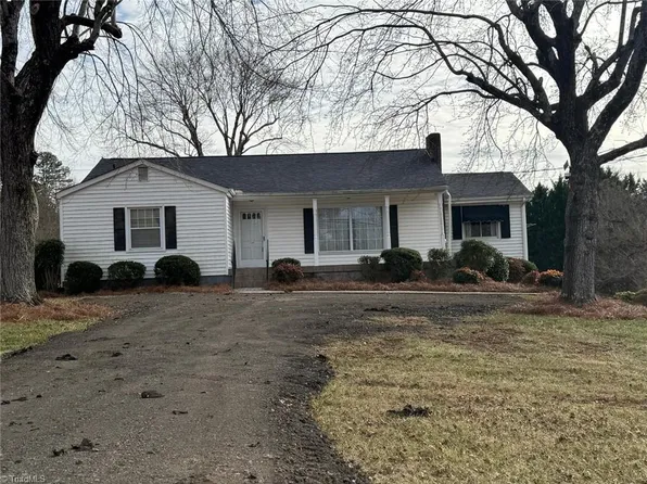 5512 Winona St, Winston Salem, NC 27106