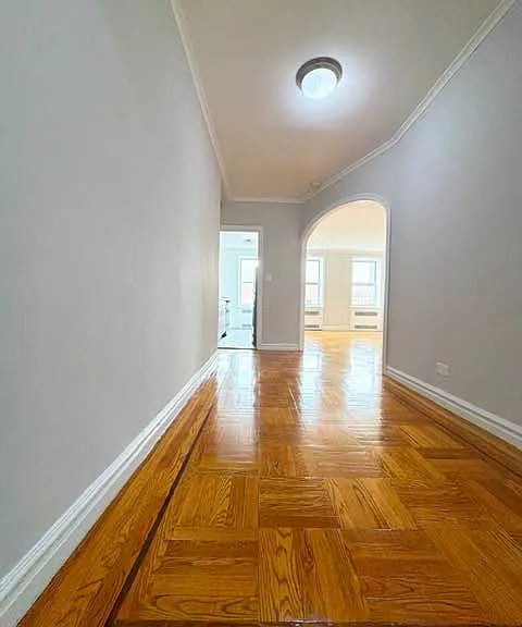 416 E 17th St #6 — Photo 1