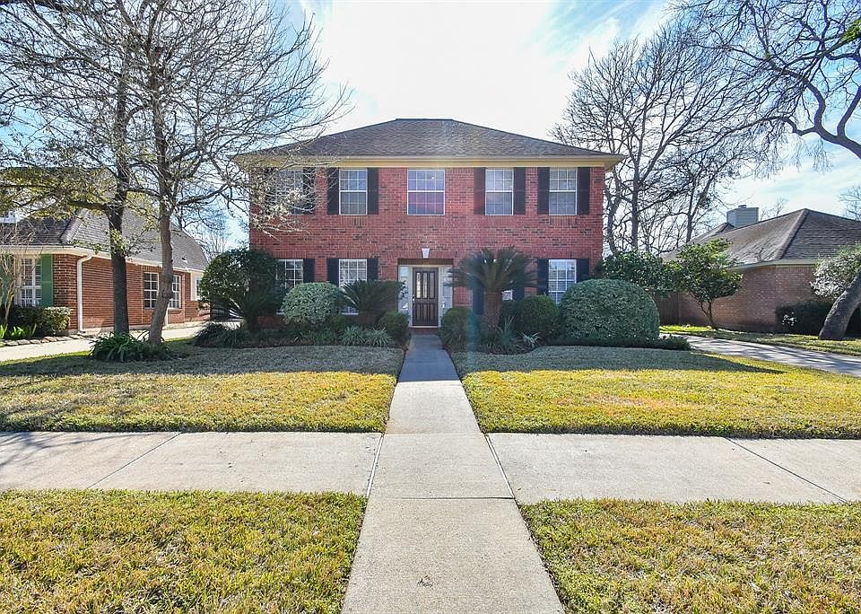 1st image of 6810 Elm Trace Dr
