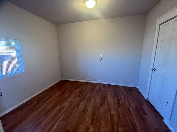 5th image of 115 S 2nd Ave