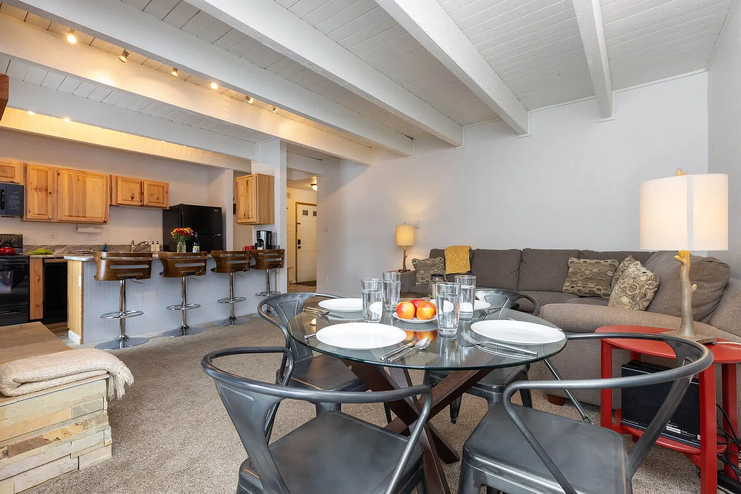 1 bed, 1.0 bath, $3,280 — Photo 3