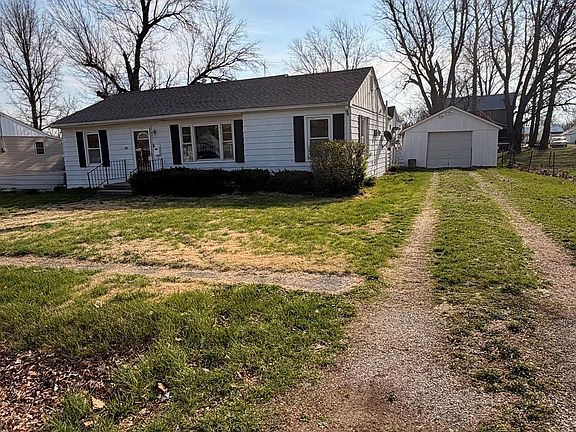 2nd image of 108 Circle Dr