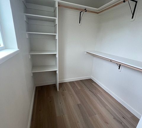 3rd image of 1881 W Lake Lucille Dr #1