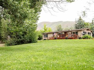 407 Broadford Rd, Bellevue, ID 83313