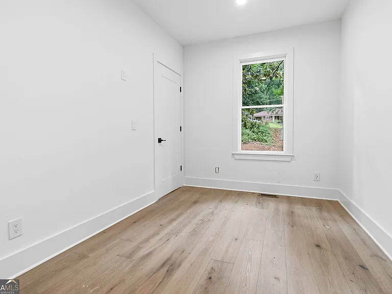 3196 Towerview Dr NE — Photo 15