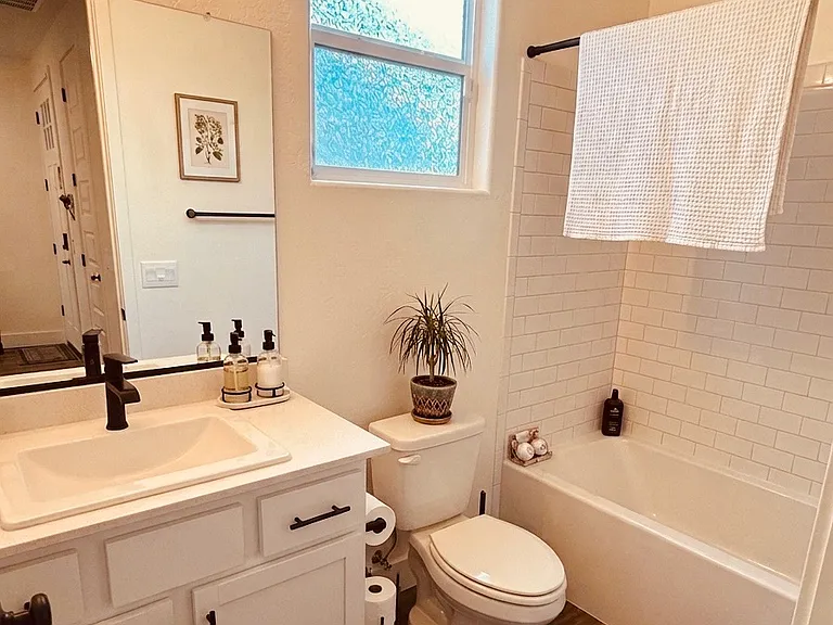 8215 Lush Pl — Photo 12