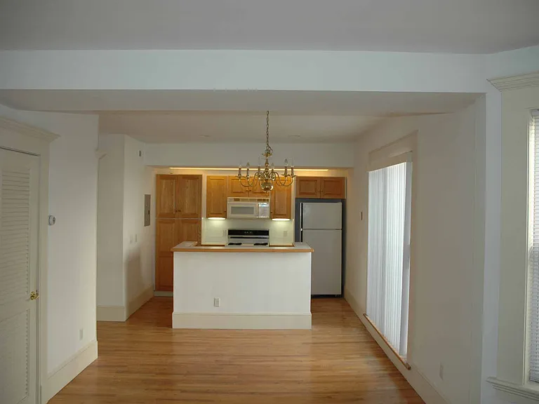 View back to kitchen (Unfurnished)