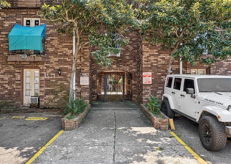 1st image of 6220 Riverside Dr APT 547