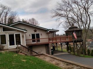 3396 Lombardy Rd SW, Sherrodsville, OH 44675