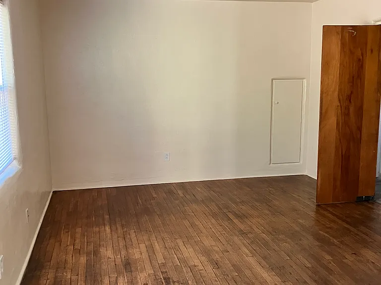 1913 Gold Ave SE #2 — Photo 11