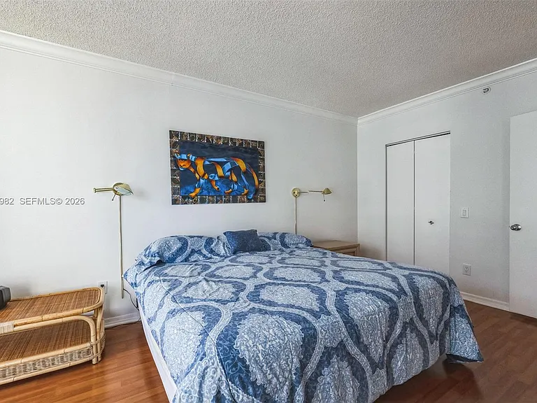 21205 Yacht Club Dr #1802 — Photo 20