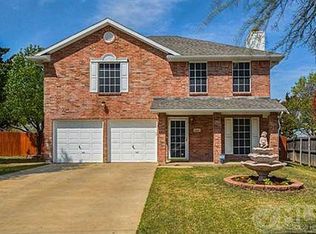 5262 Bryce Canyon Rd, Dallas, TX 75211