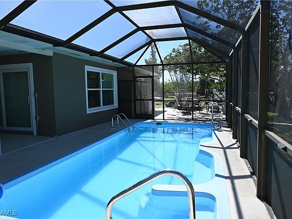 5th image of 6448 Plumosa Ave