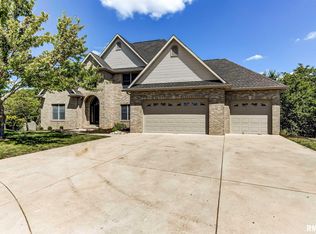 23 Woodland Trl, Rochester, IL 62563