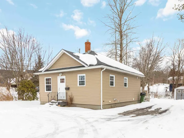 112 North St, Bridgewater, NS B4V 2V6