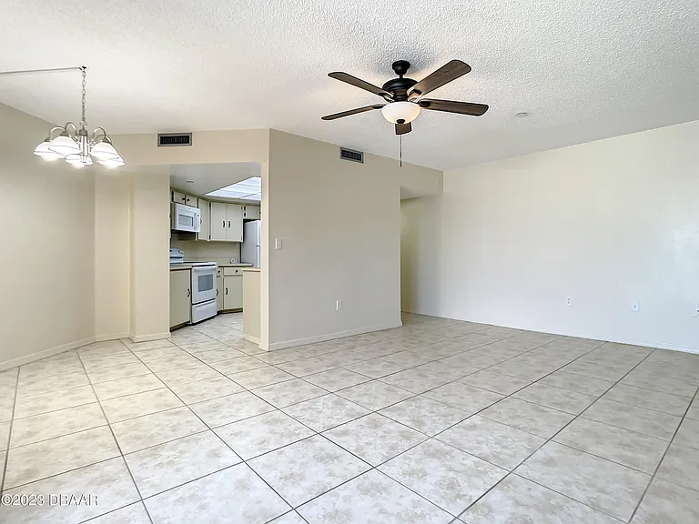 1 Oceans West Blvd #1A5 — Photo 18