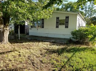 915 NW 3rd St, Hermiston, OR 97838