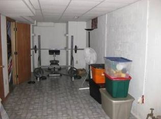 1011 Reaney Ave, Saint Paul, MN 55106