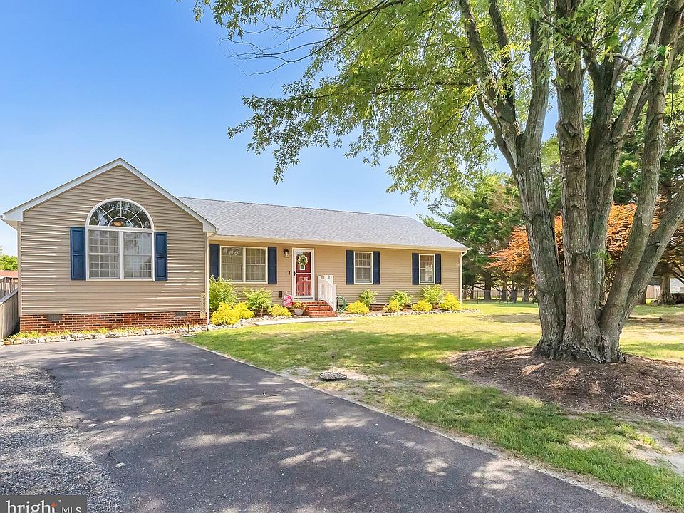1st image of 6185 Trails End Ct