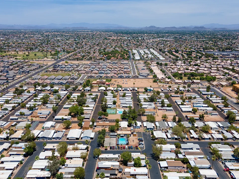 Paradise Groves Manufactured Home Community