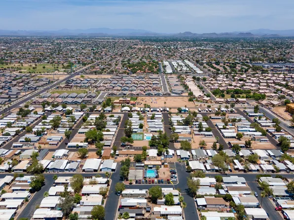 Paradise Groves Manufactured Home Community