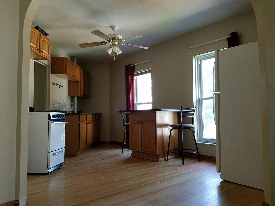 1st image of 14 Church St APT 3