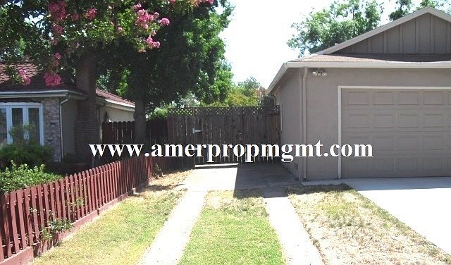 2nd image of 5048 Kahn St
