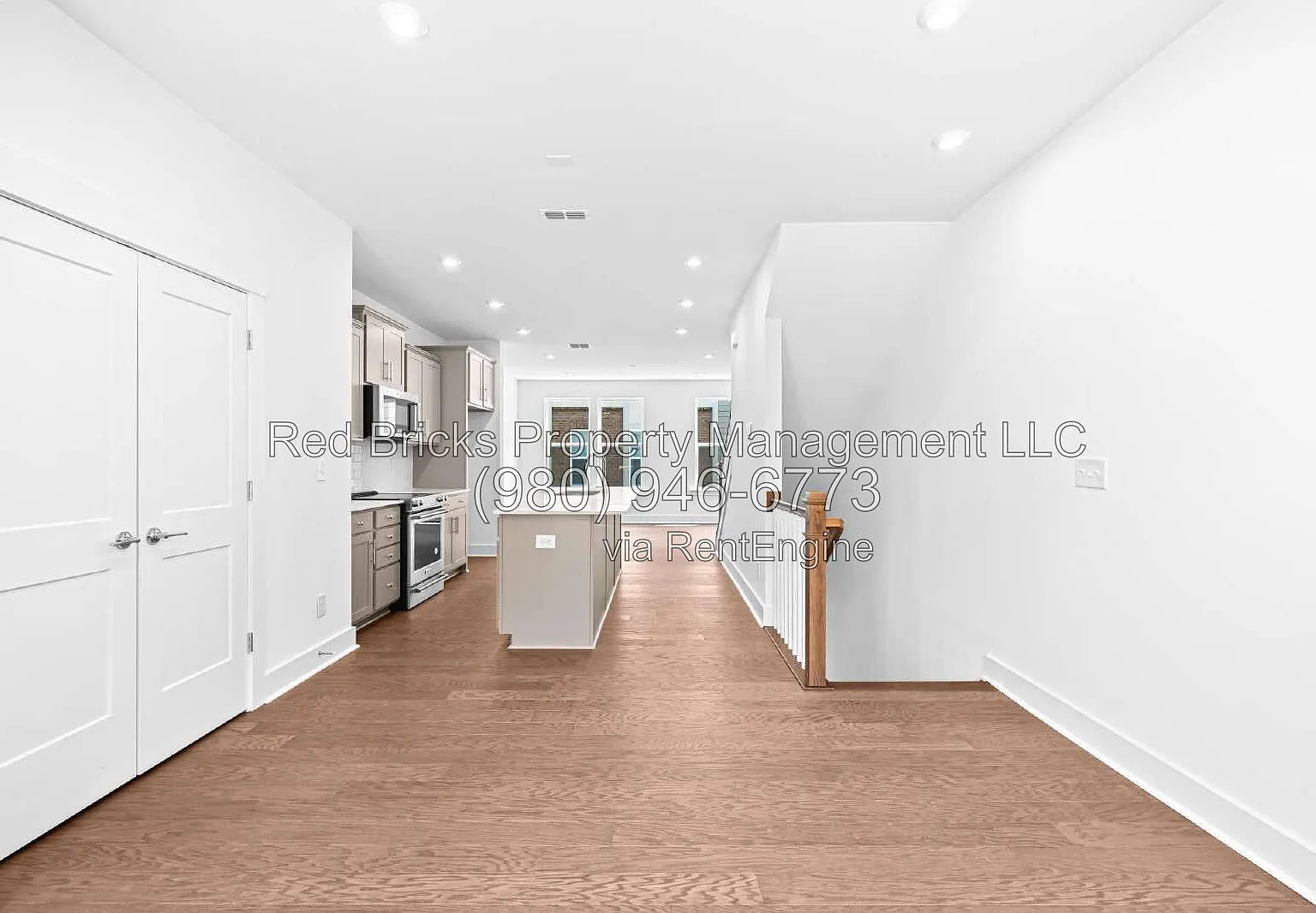3 bed, 3.5 bath, 1523 sqft, $2,595 — Photo 4
