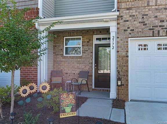 2nd image of 2772 Sawbridge Ln