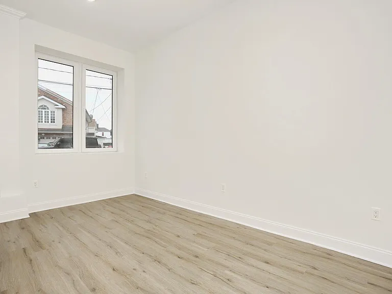 385 Passaic Ave #3 — Photo 16