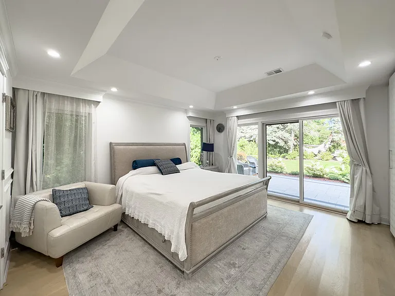 6609 N Kenton Ave #HFS — Photo 14