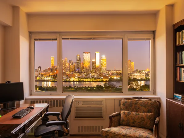 45 Sutton Place image 14 of 43