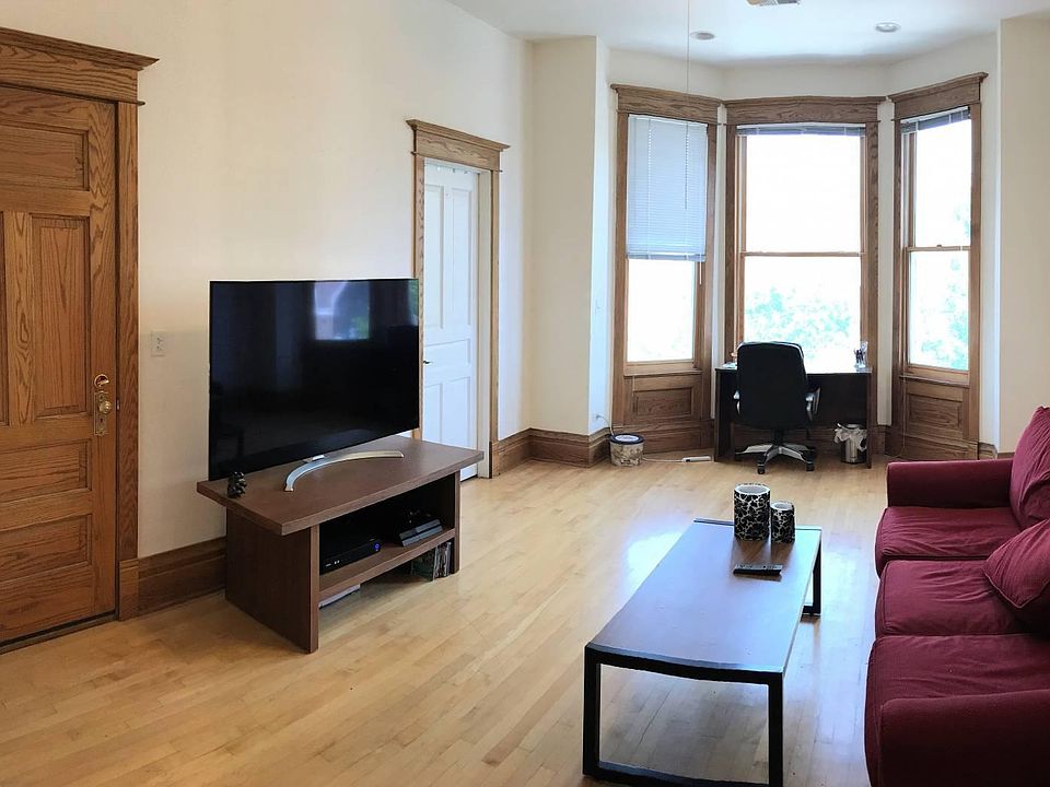 1st image of 217 W North Ave APT 3