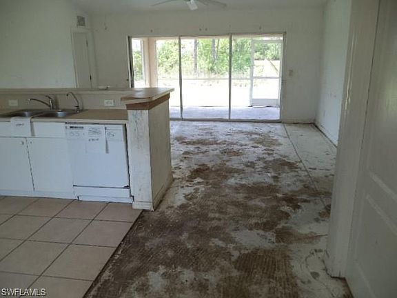 4th image of 4154 NW 39th Pl