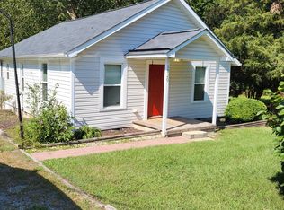 1720 Bowling Rd, Fuquay Varina, NC 27526