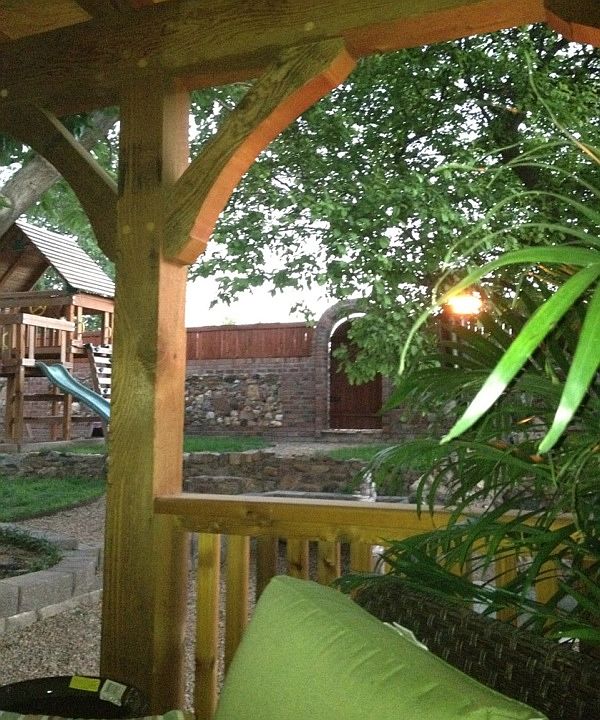 2nd image of 1419 Hillcrest Dr