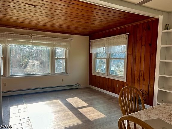 2nd image of 1017 County Road 521