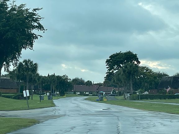 4th image of 3678 Silver Lace Ln