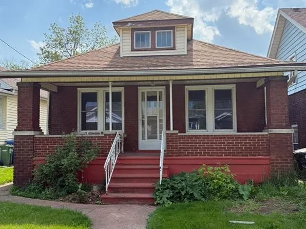 1069 Elm Ave, Windsor, ON N9A 5H8