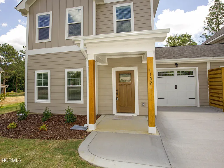 1021 Juniper Lake Rd — Photo 3