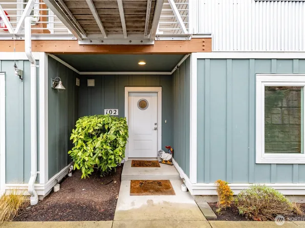 3706 Portage Lane #102, Anacortes, WA 98221