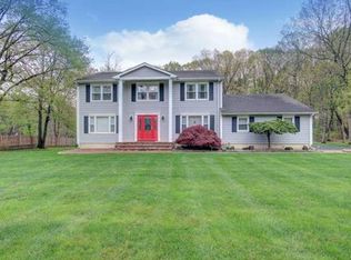 8 Toby Ter, Monroe Township, NJ 08831