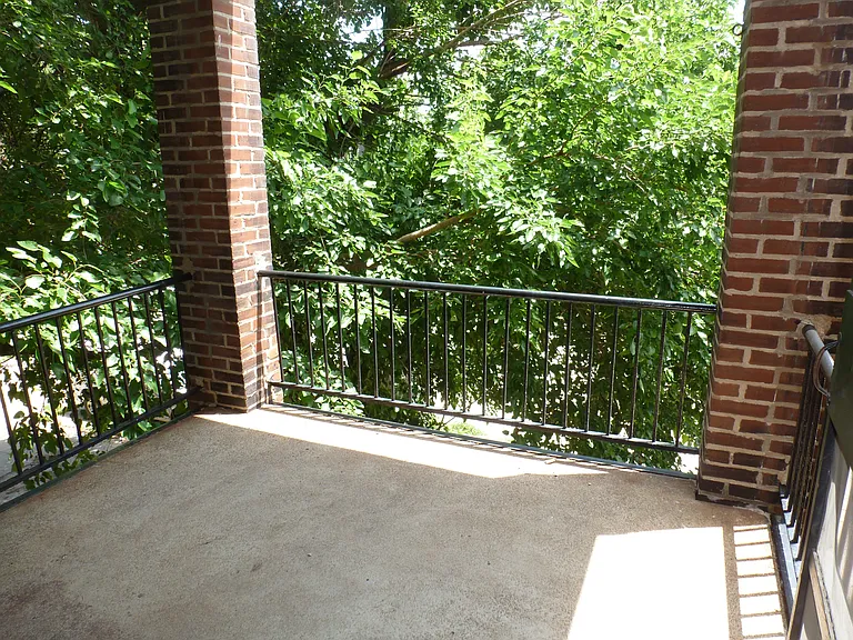 734 Kingsland Ave — Photo 9