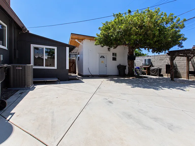 5576 Palo Verde St — Photo 34